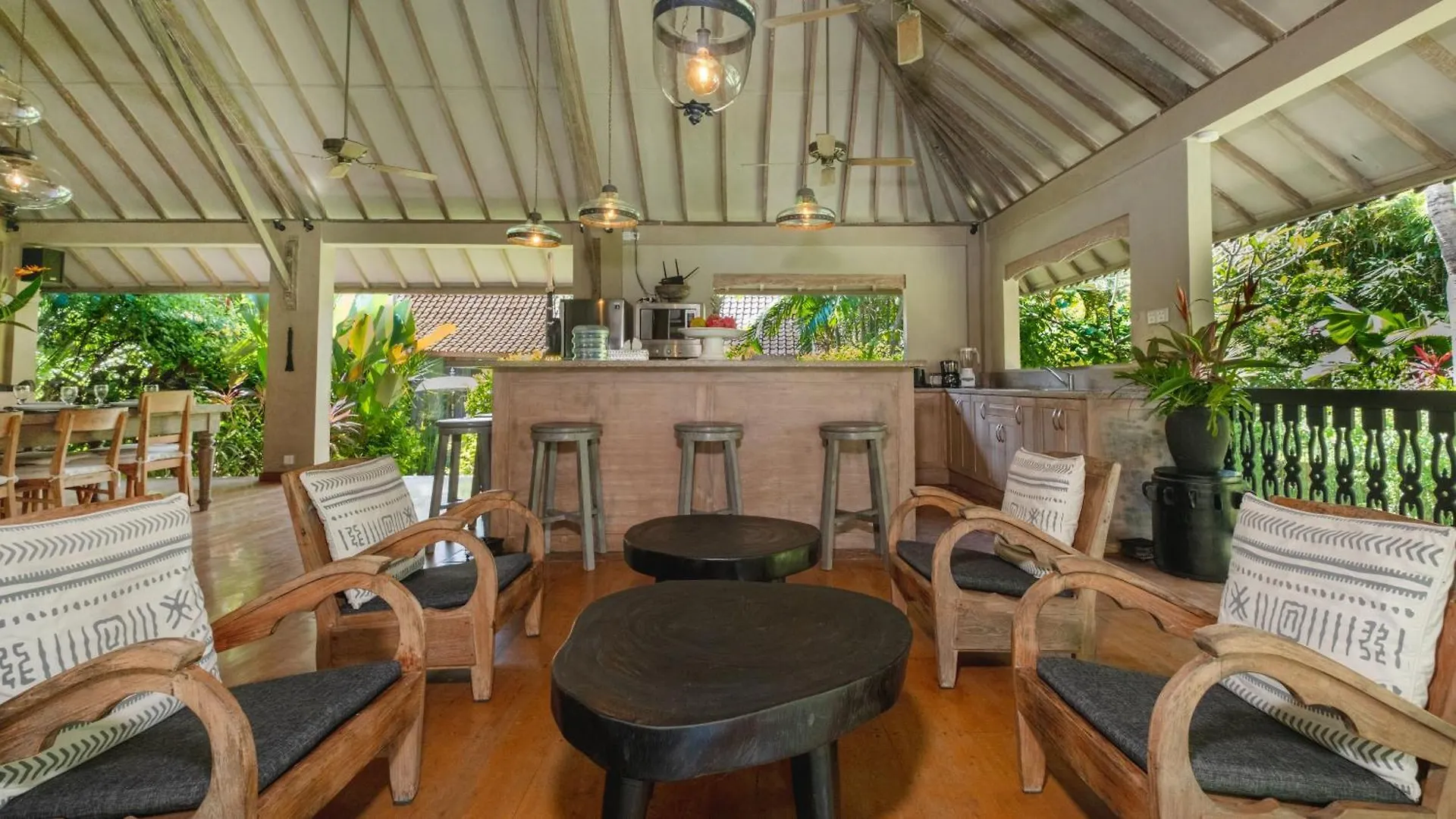 Villa Koyama By Villa Finder Seminyak